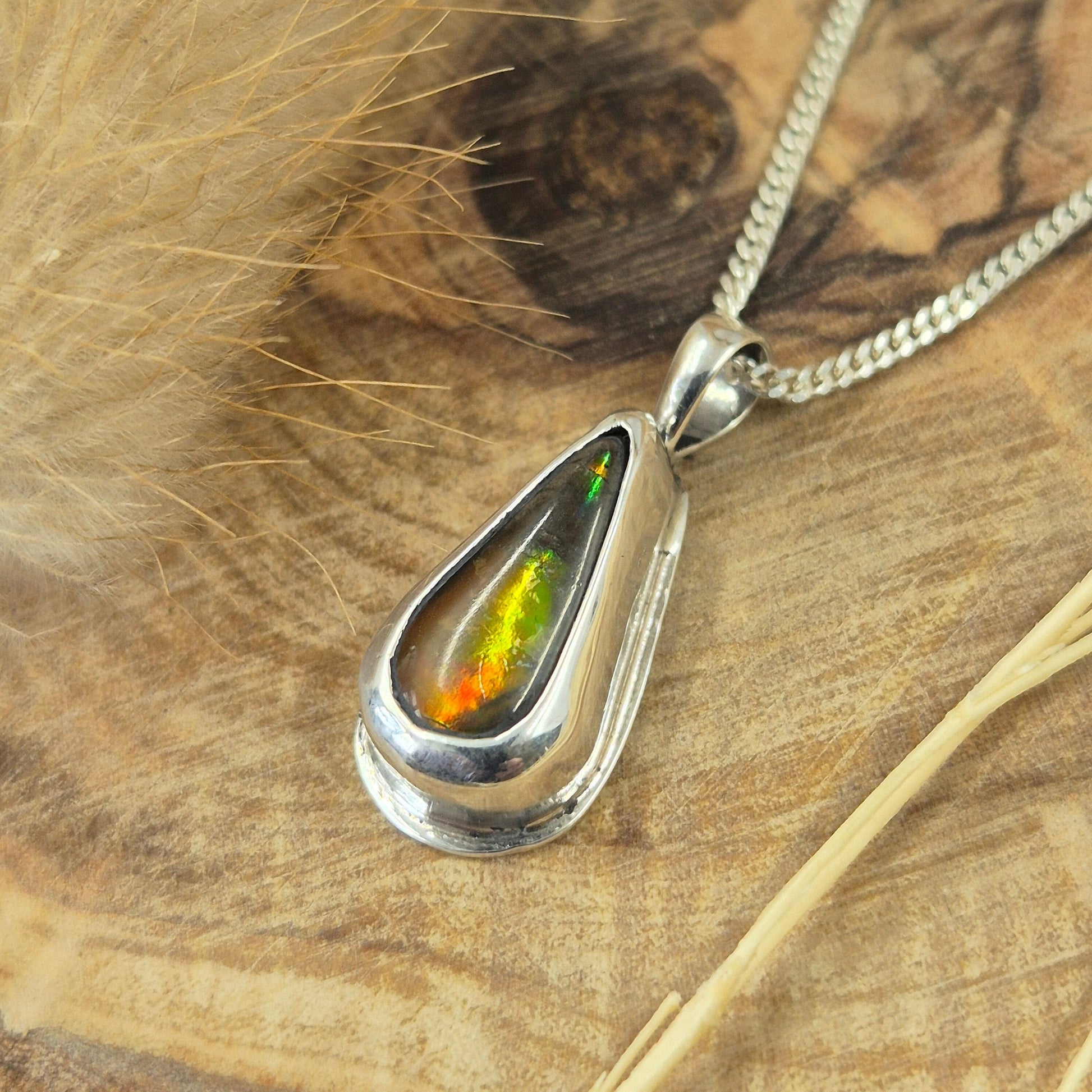 Canadian Ammolite Pendant: Handmade Sterling Silver Jewellery (22mm) Jones Stones
