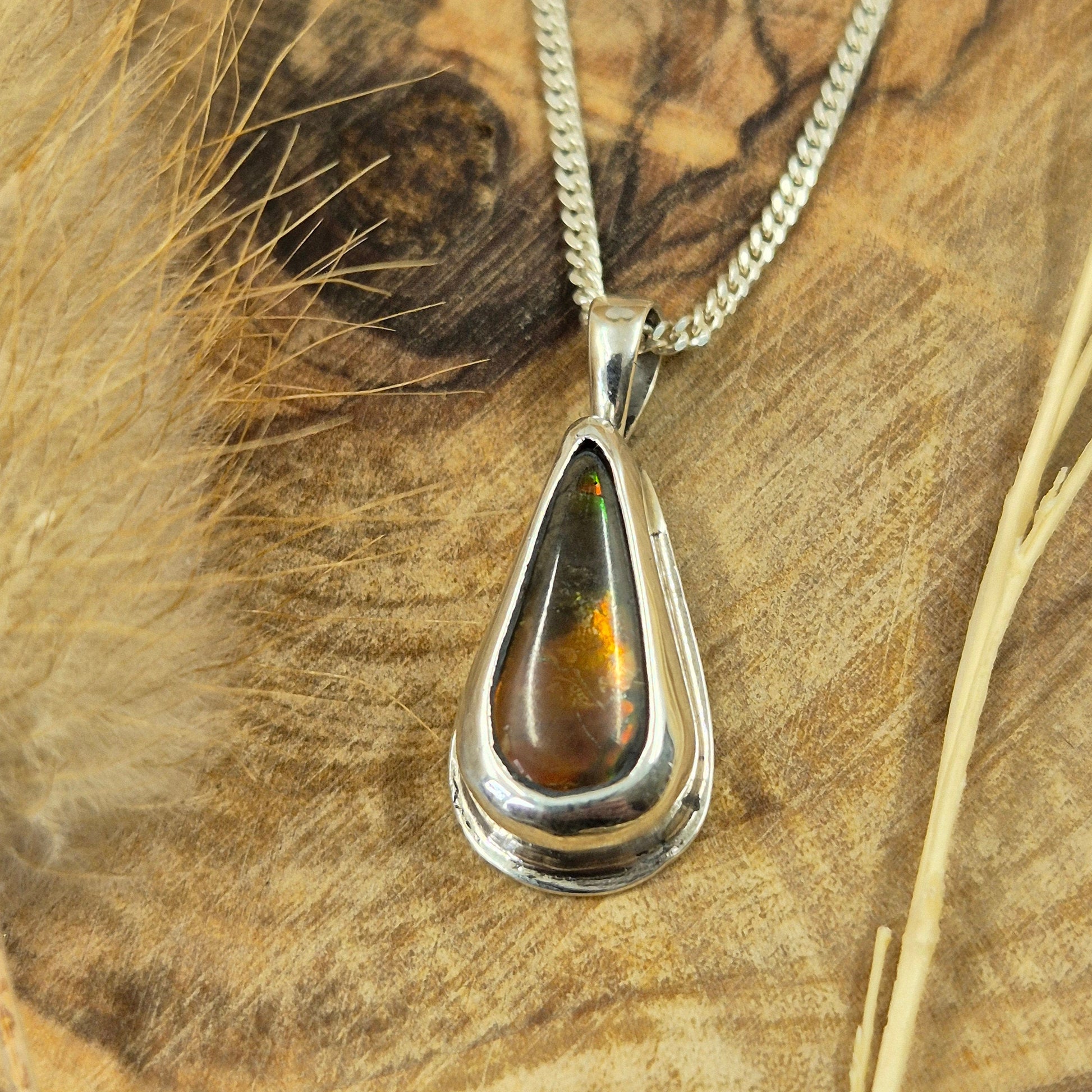 Canadian Ammolite Pendant: Handmade Sterling Silver Jewellery (22mm) Jones Stones