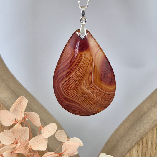 Agate Pendant | Agate Jewellery | Jones Stones