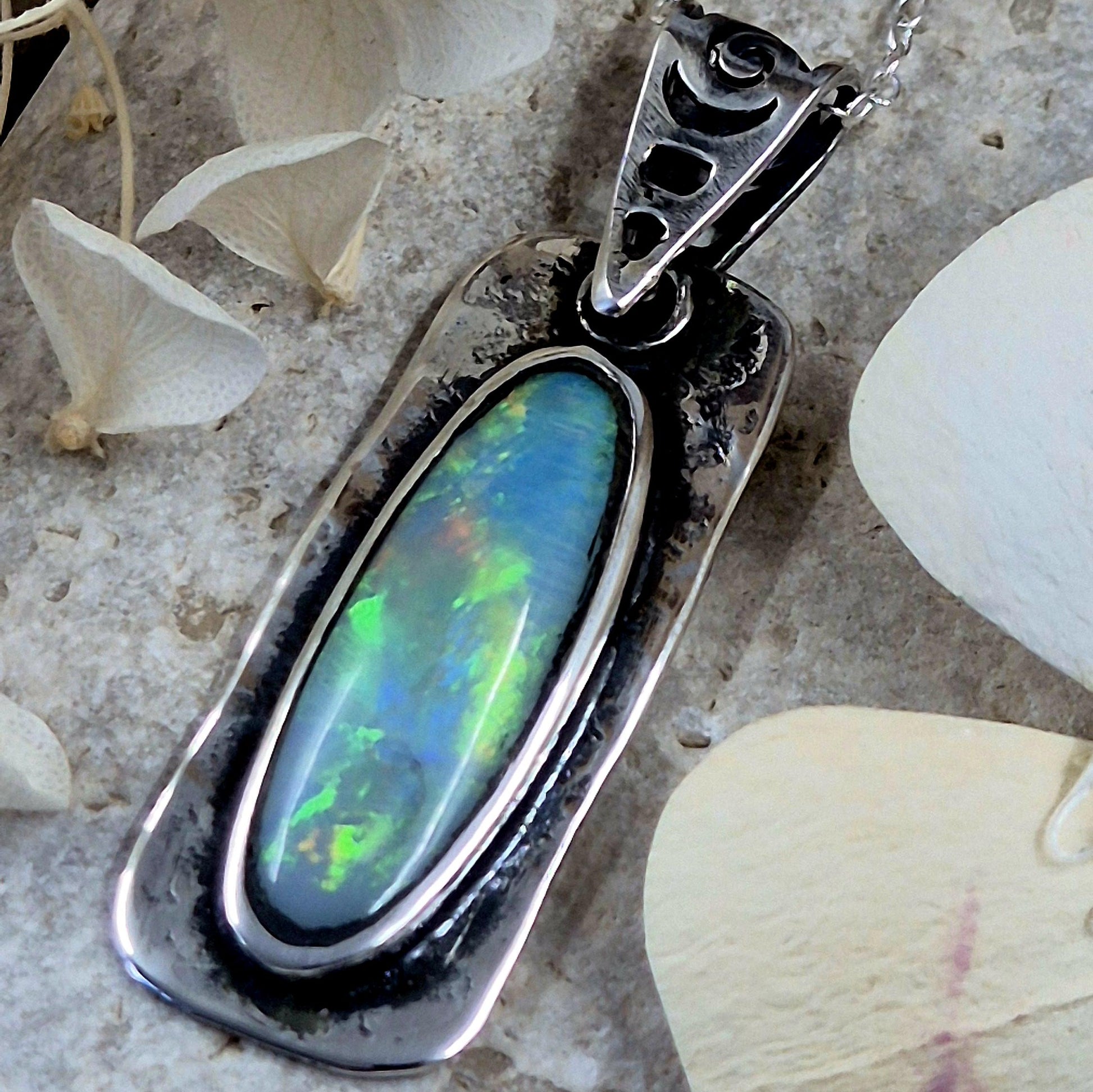 Coober Pedy Opal Pendant: Sterling Silver Natural Opal (13.5mm x 40mm) Jones Stones