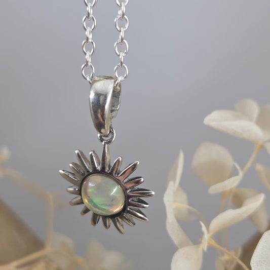 Welo Opal Sterling Silver Pendant: Starburst Crystal Jones Stones